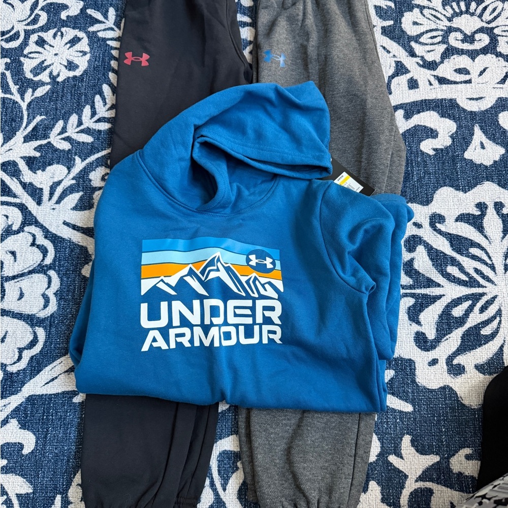 Under Armour Blue and Gray Apparel Set